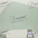 RH FRONT DOOR GLASS GREEN